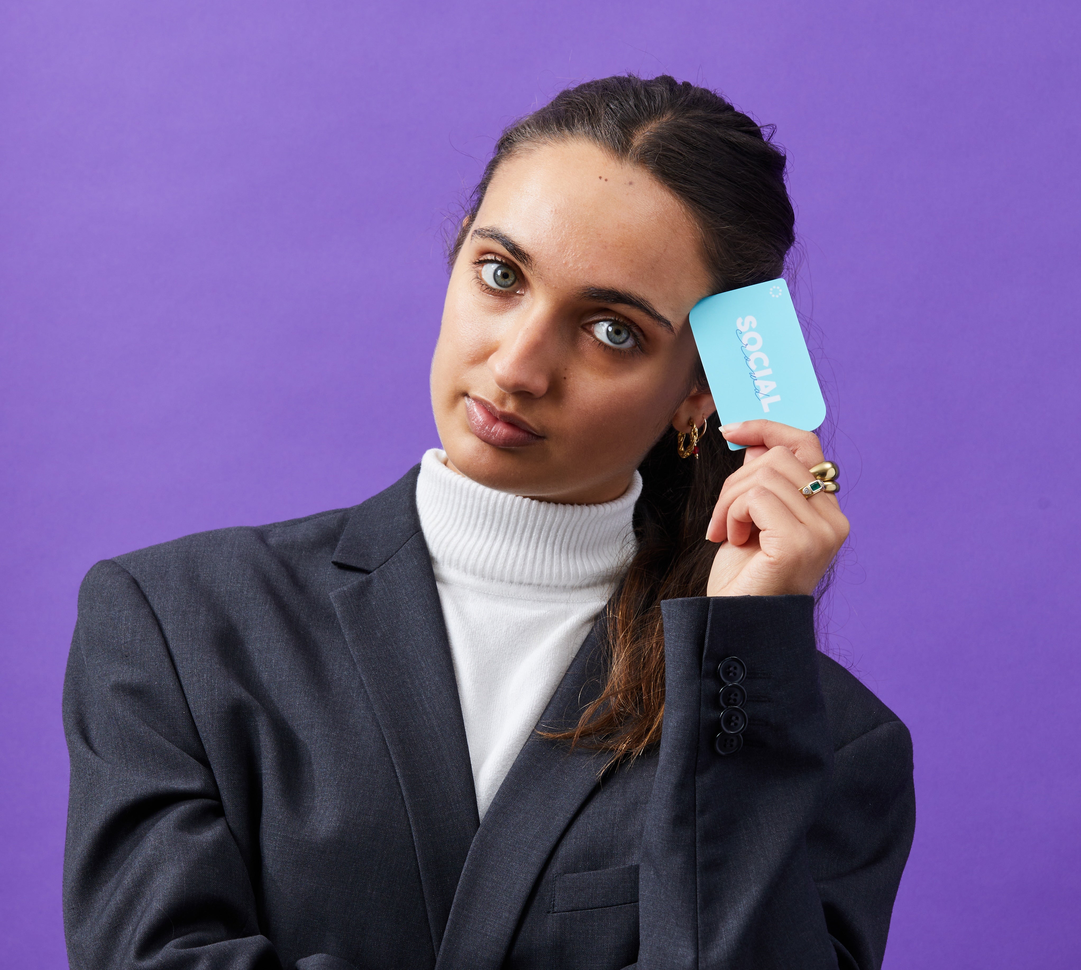 NFC Business Cards vs. Mobile Wallet Contact Sharing